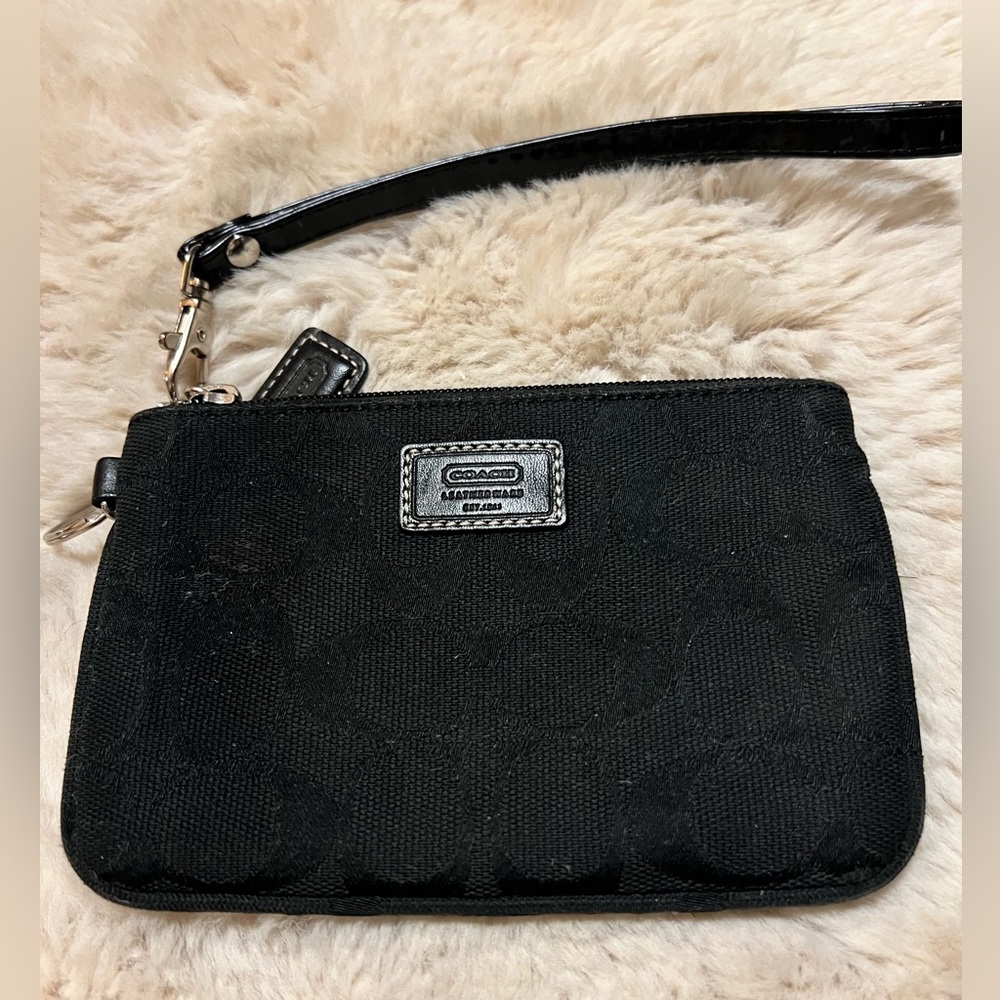 Vintage coach Black signature C wristlet.
